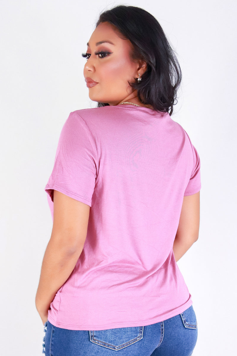 Jeans Warehouse Hawaii - PLUS S/S SCREENS - 5 STRAND PIKAKE LEI TEE | By LUZ