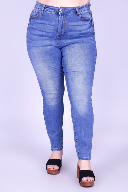 EVERYDAY FIT SKINNY JEANS