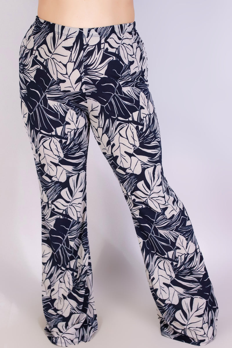 Jeans Warehouse Hawaii - PLUS PLUS PRINTED PANTS - PARADISE BLOOM PANTS | By ZENOBIA