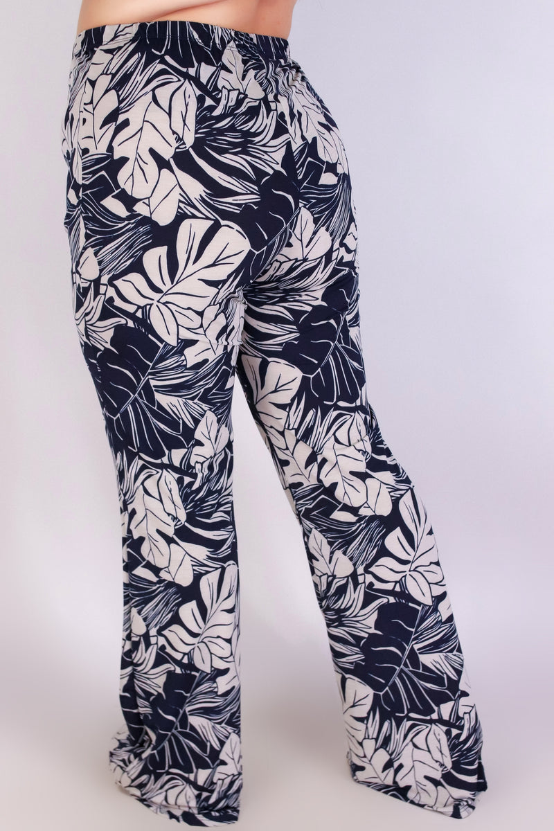 Jeans Warehouse Hawaii - PLUS PLUS PRINTED PANTS - PARADISE BLOOM PANTS | By ZENOBIA