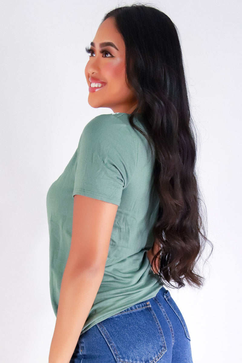 Jeans Warehouse Hawaii - S/S SCREEN - MULTI PUAKENIKENI TEE | By LUZ