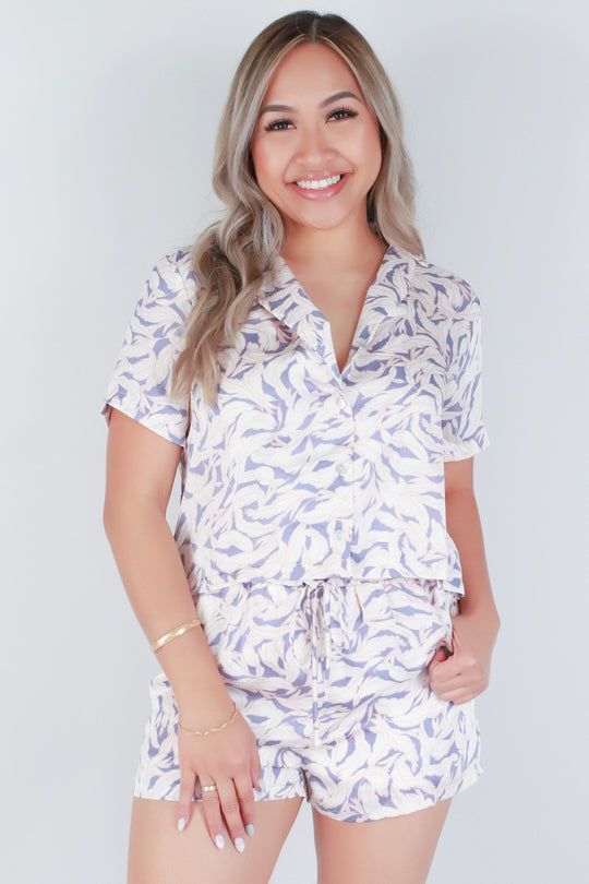 SATIN ELASTIC WAIST SHORTS