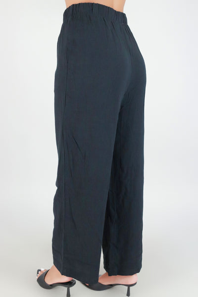 Jeans Warehouse Hawaii - SOLID WOVEN PANTS - GOT ME THINKING PANTS | By FAVLUX