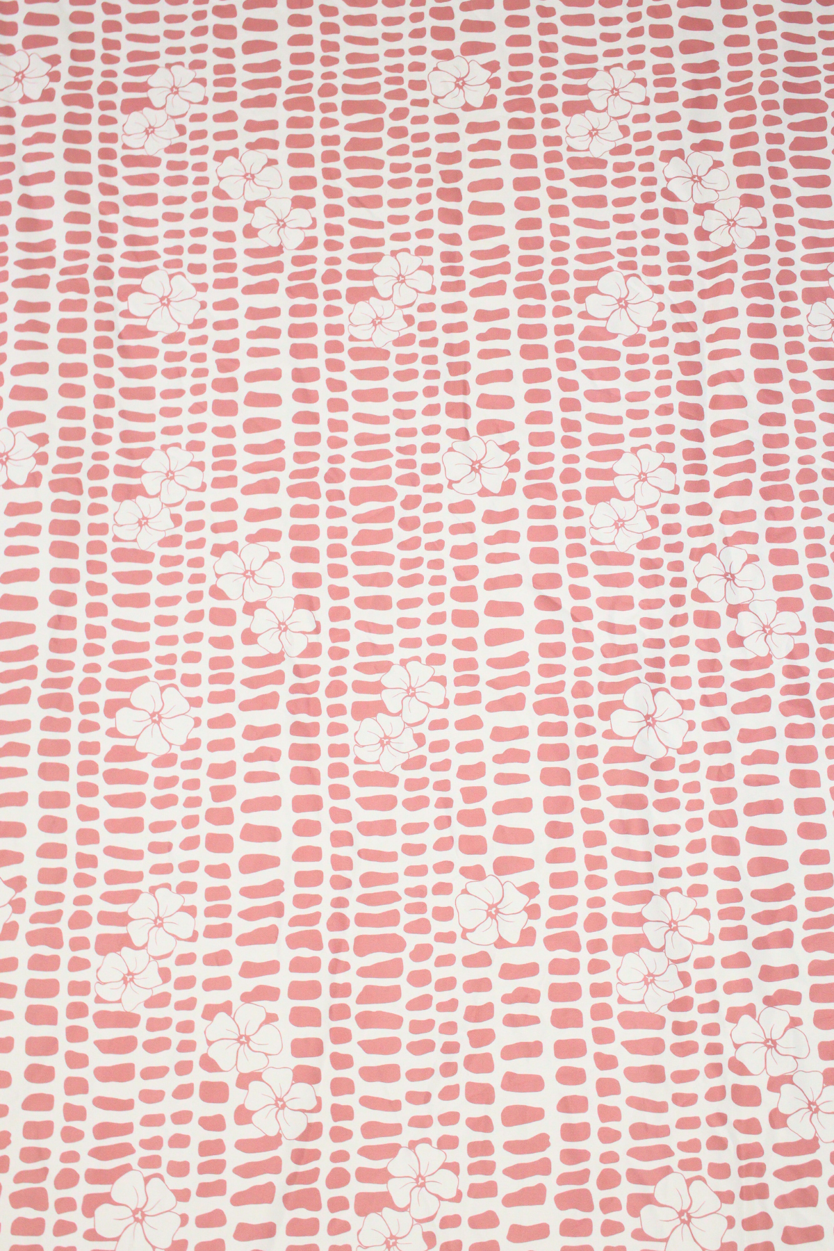 PUAKENIKENI MITER SHELL TABLE COVER