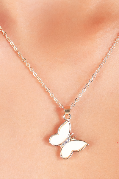 Jeans Warehouse Hawaii - NECKLACE SHORT PENDANT - FLUTTER KISSES NECKLACE | By JOIA TRADING