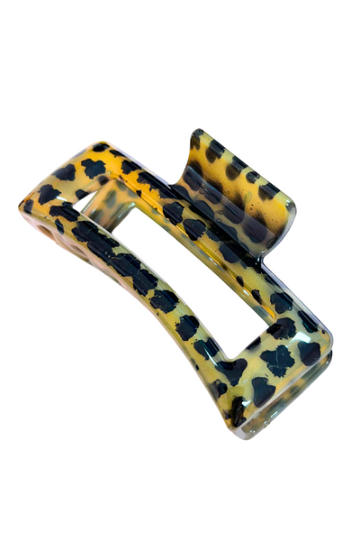 Jeans Warehouse Hawaii - CLAW CLIPS - CHEETAH CLAW CLIP | By NURI IMPORT INC.